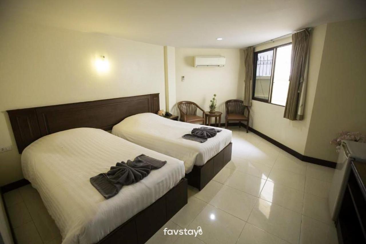 Twin Palms Suites And Residence パッタヤー エクステリア 写真